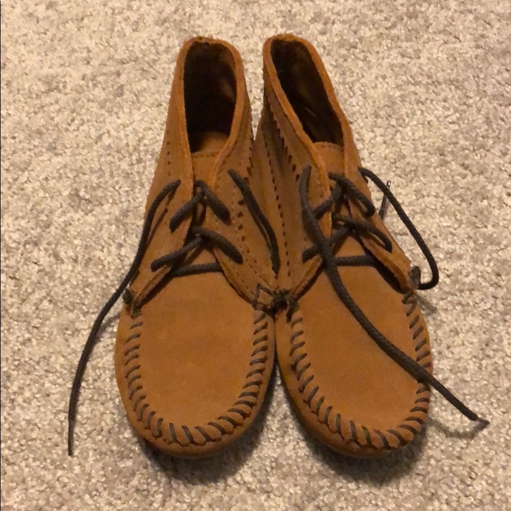 Leather shoes